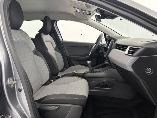 Vente en ligne Renault Clio 5 Clio Blue dCi 100 au prix de 16 490 €