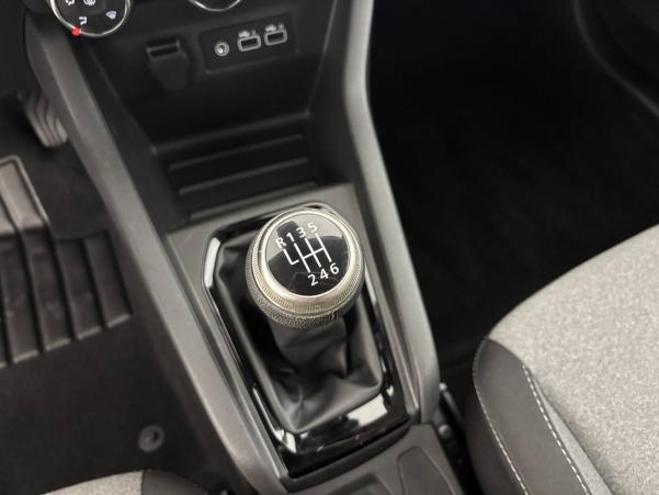 Vente en ligne Renault Clio 5 Clio Blue dCi 100 au prix de 16 490 €