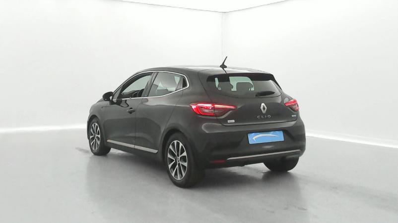 Vente en ligne Renault Clio 5 Clio E-Tech 140 au prix de 16 490 €