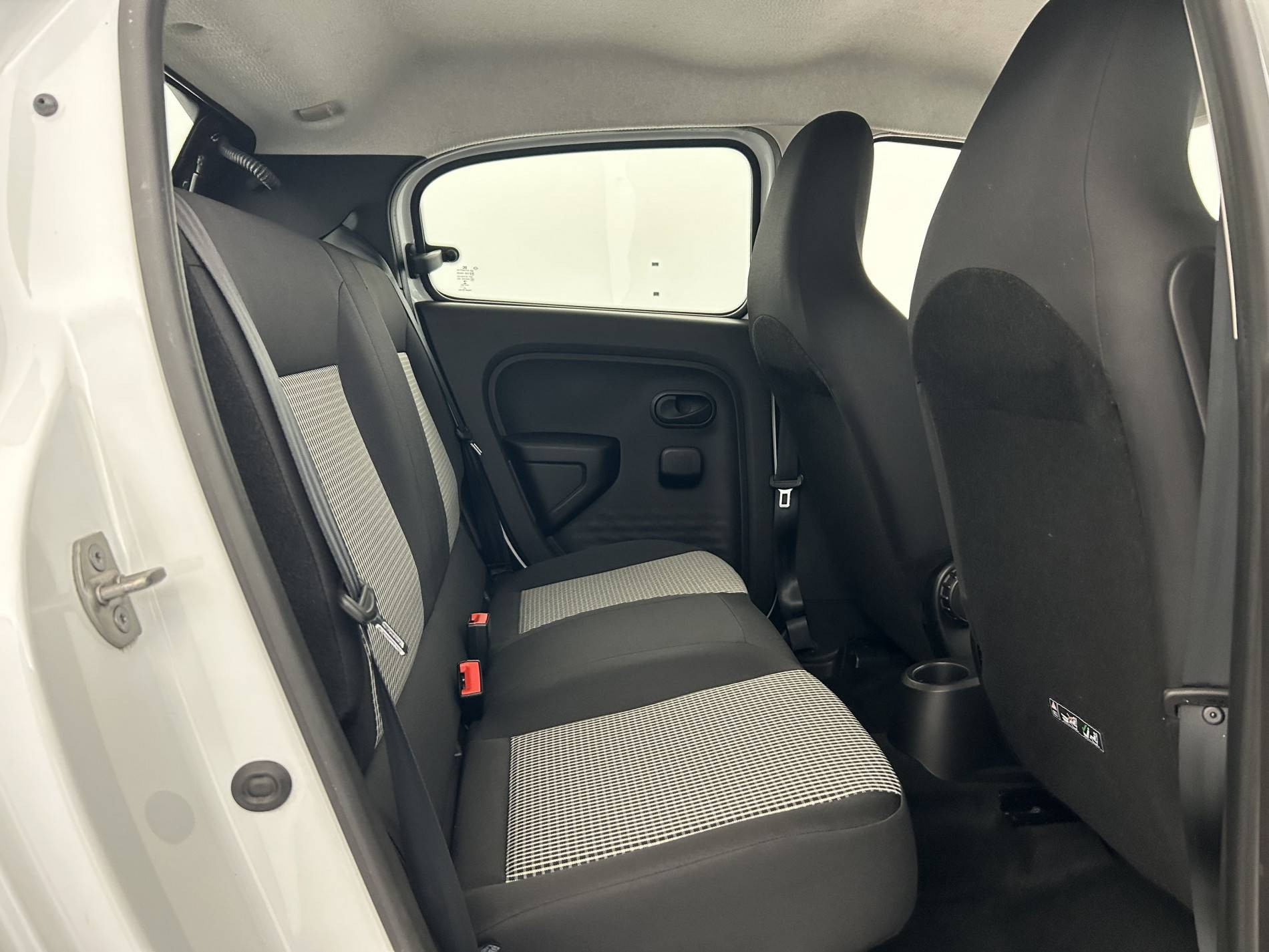 Vente en ligne Renault Twingo Electrique Twingo III E-Tech au prix de 10 490 €