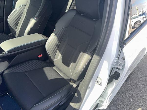 Vente en ligne Renault Scenic E-Tech  220 ch grande autonomie au prix de 45 900 €