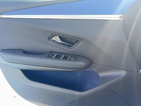 Vente en ligne Renault Scenic E-Tech  220 ch grande autonomie au prix de 45 900 €