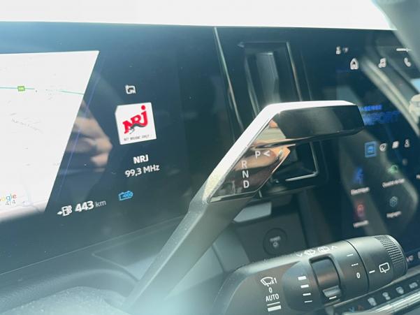 Vente en ligne Renault Scenic E-Tech  220 ch grande autonomie au prix de 45 900 €