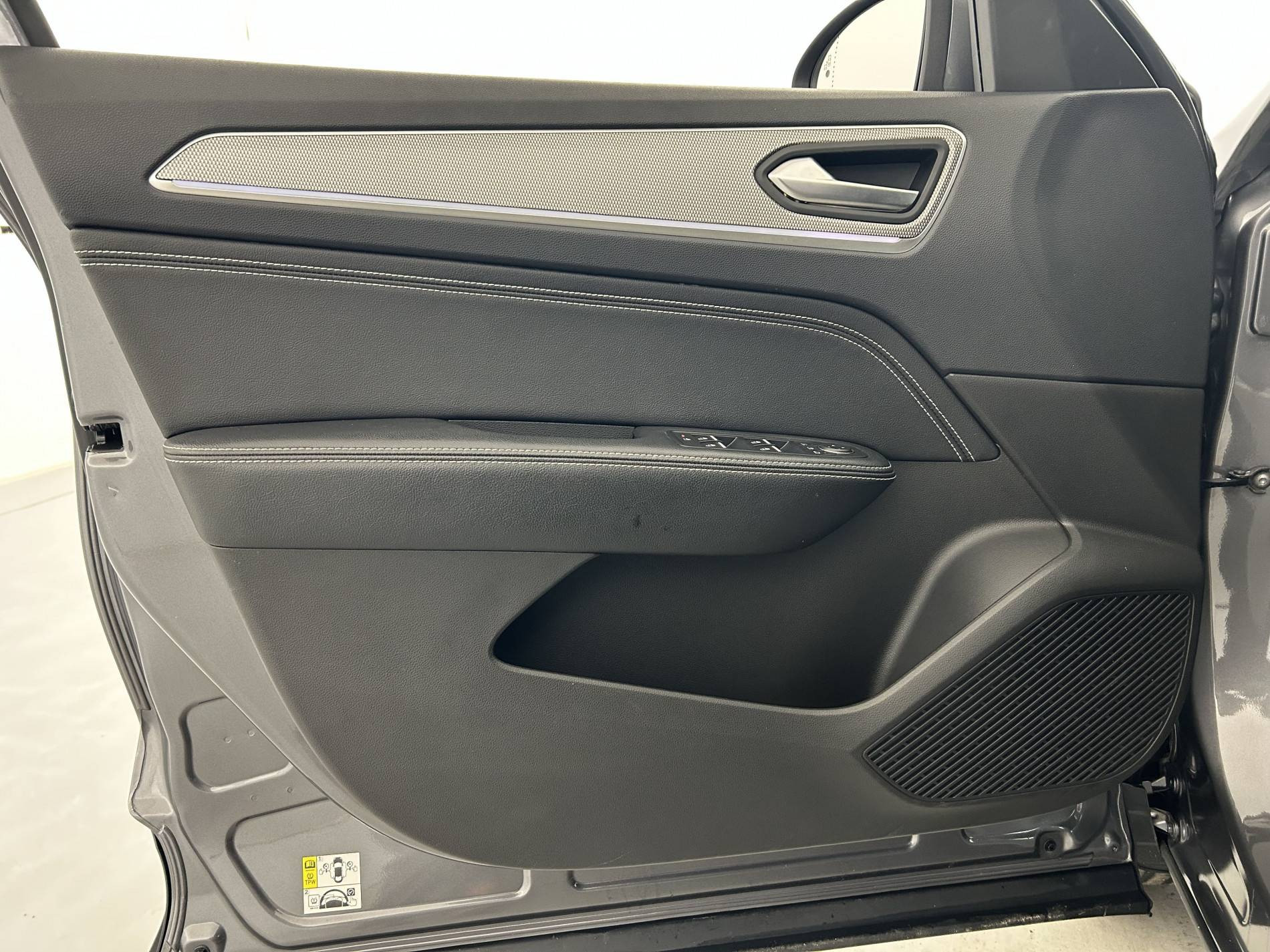 Vente en ligne Renault Arkana  mild hybrid 140 EDC FAP - 22 au prix de 20 990 €