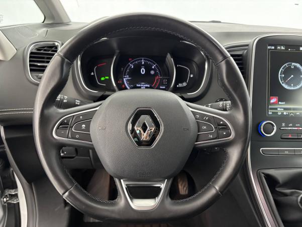Vente en ligne Renault Grand Scenic 4 Grand Scenic Blue dCi 120 au prix de 19 690 €