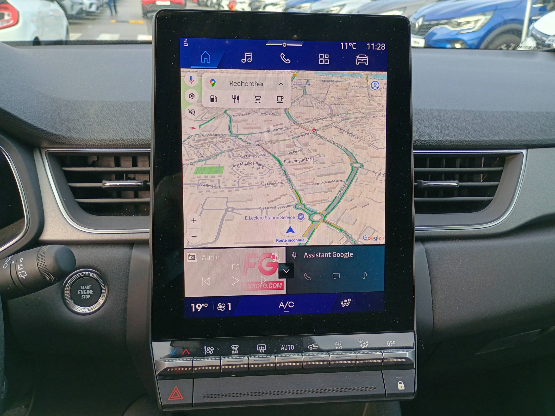 Vente en ligne Renault Symbioz  E-Tech full hybrid 145 au prix de 28 790 €