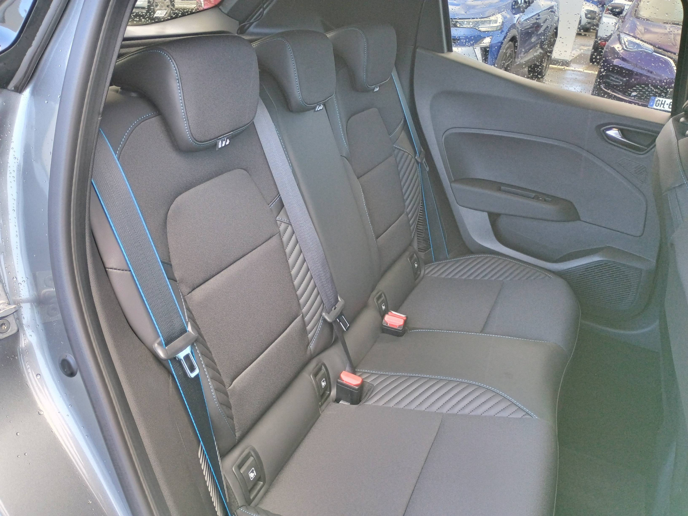 Vente en ligne Renault Clio 5 Clio E-Tech full hybrid 145 ch GSR2 au prix de 24 490 €