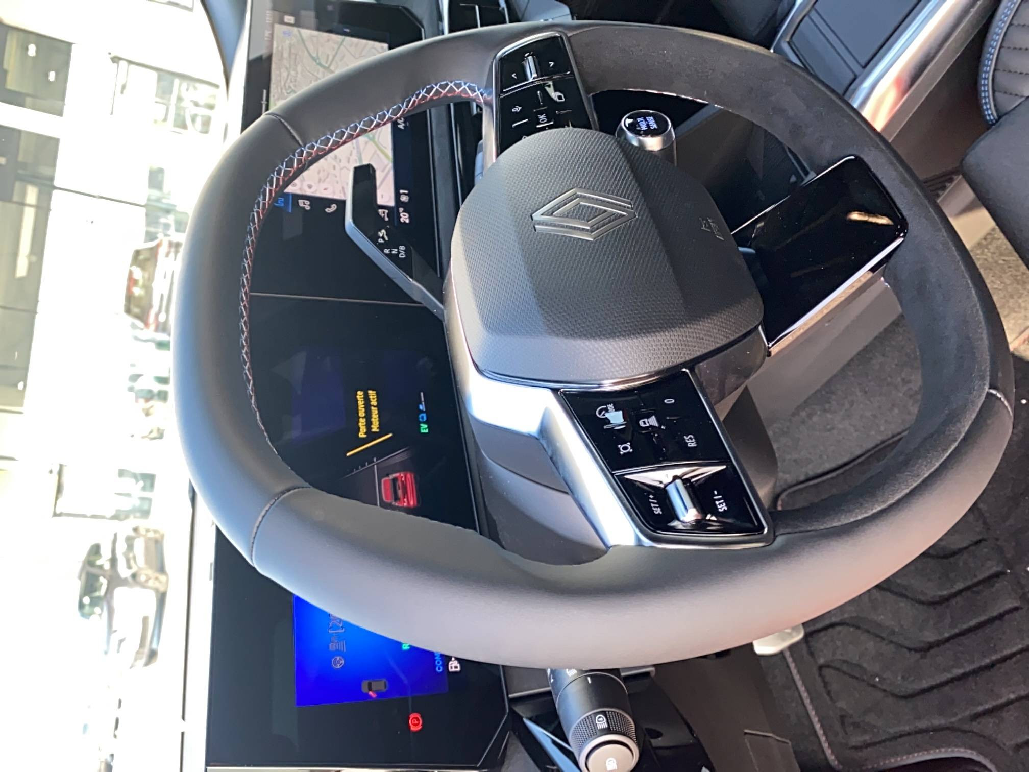 Vente en ligne Renault Clio 6 Clio E-Tech full hybrid 160 ch au prix de 27 900 €