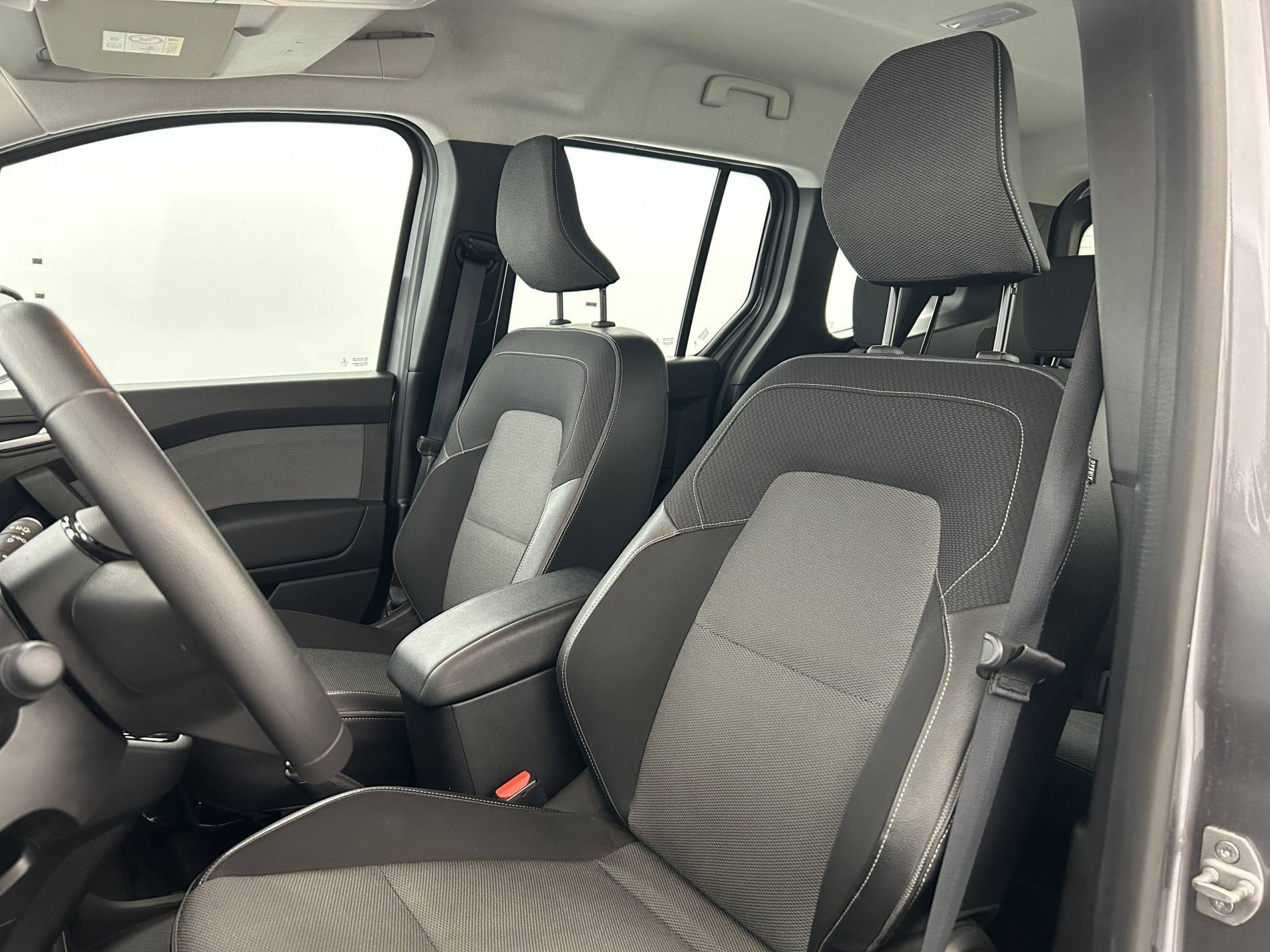 Vente en ligne Renault Kangoo  Blue dCi 95 au prix de 20 690 €