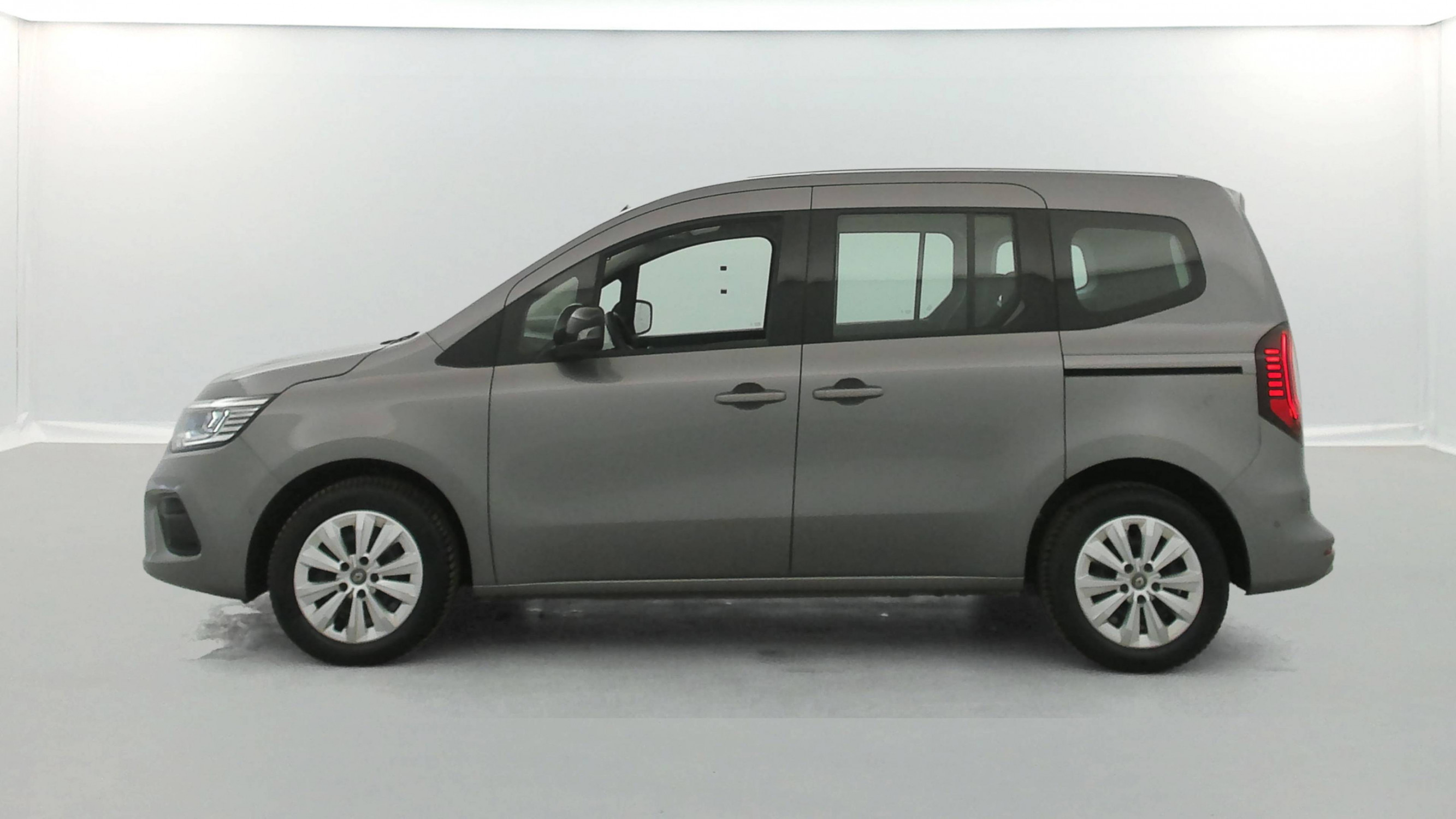 Vente en ligne Renault Kangoo  Blue dCi 95 au prix de 20 690 €