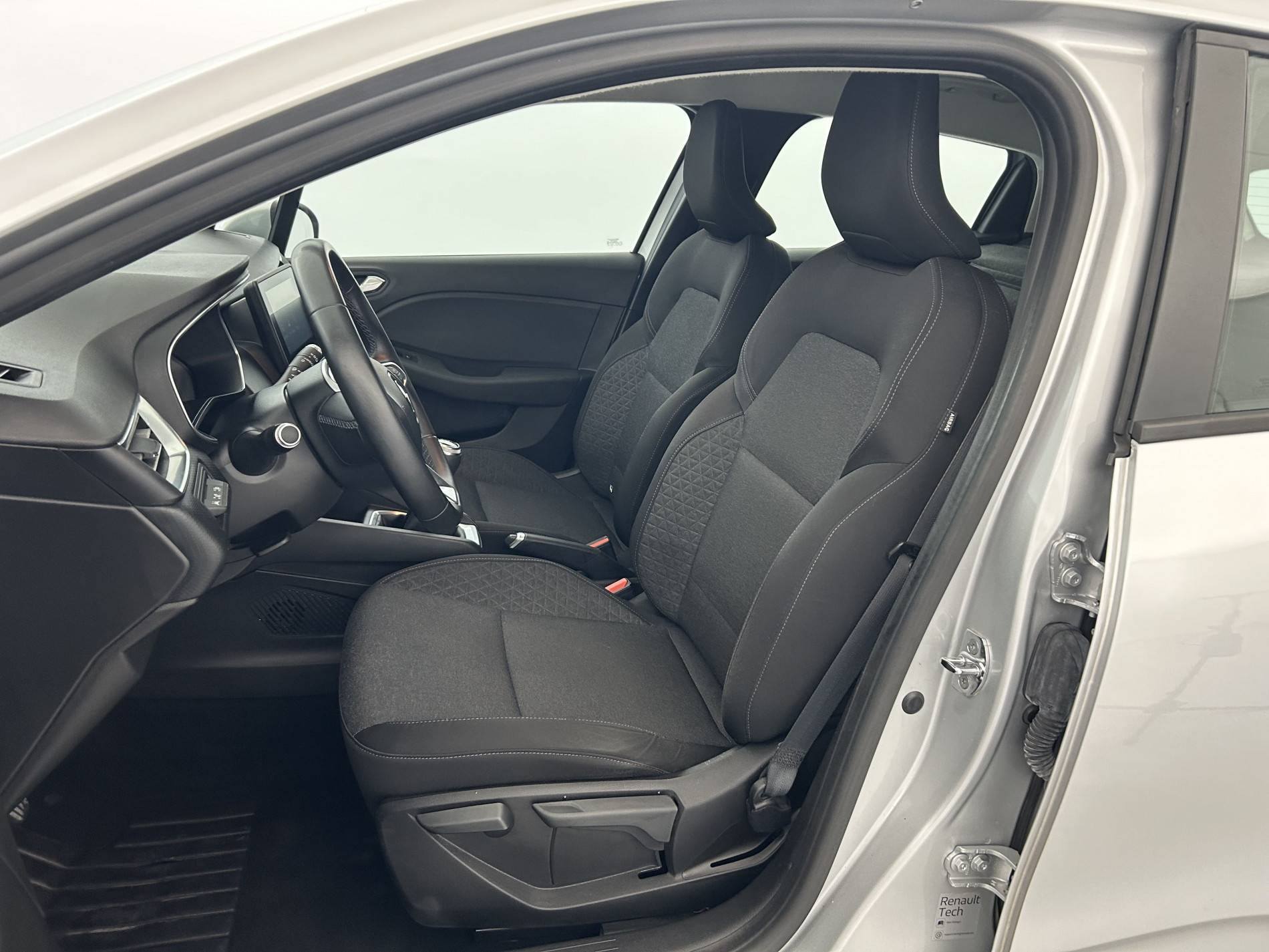 Vente en ligne Renault Clio 5 CLIO SOCIETE BLUE DCI 85 au prix de 12 290 €