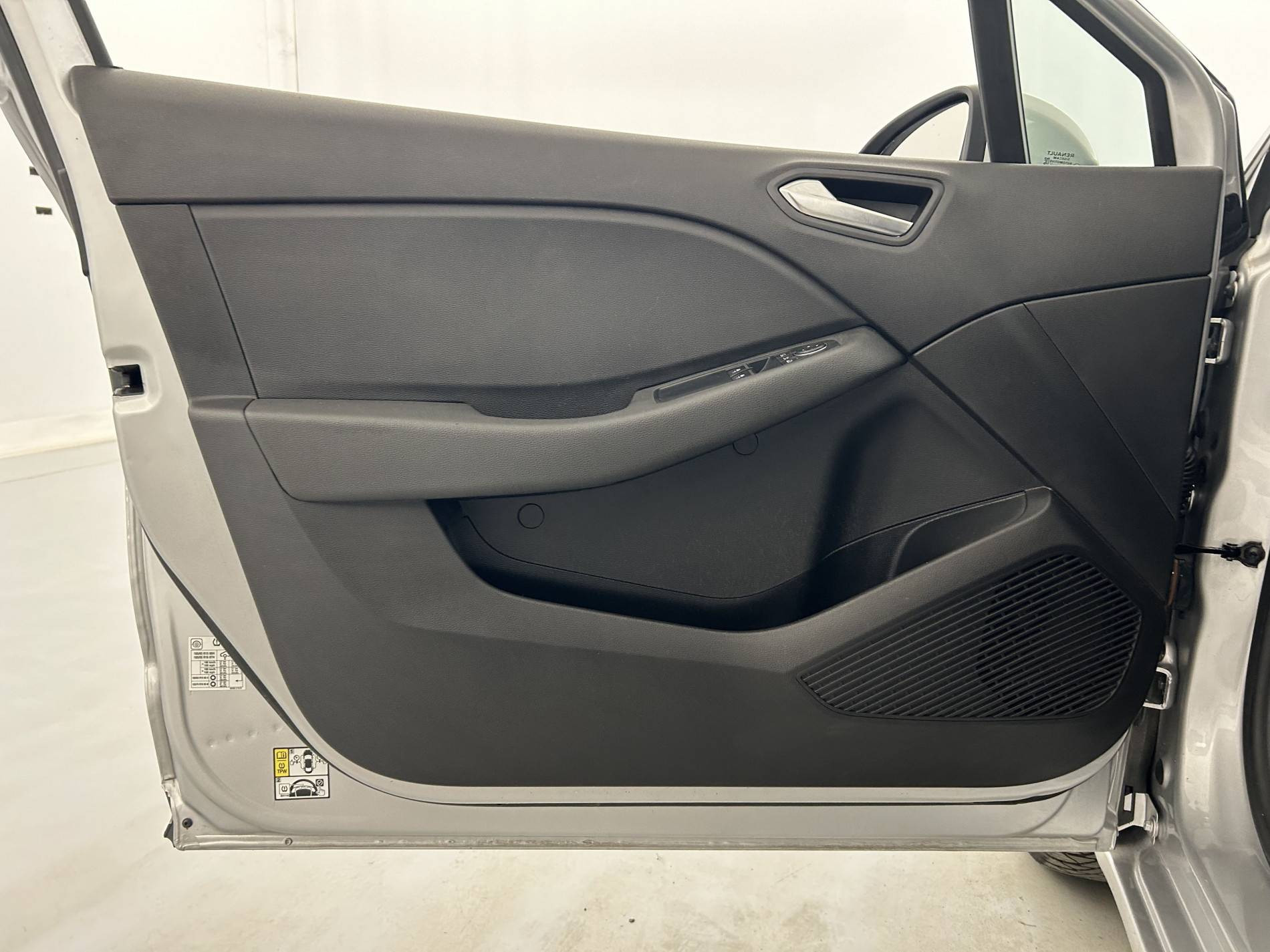 Vente en ligne Renault Clio 5 CLIO SOCIETE BLUE DCI 85 au prix de 12 290 €