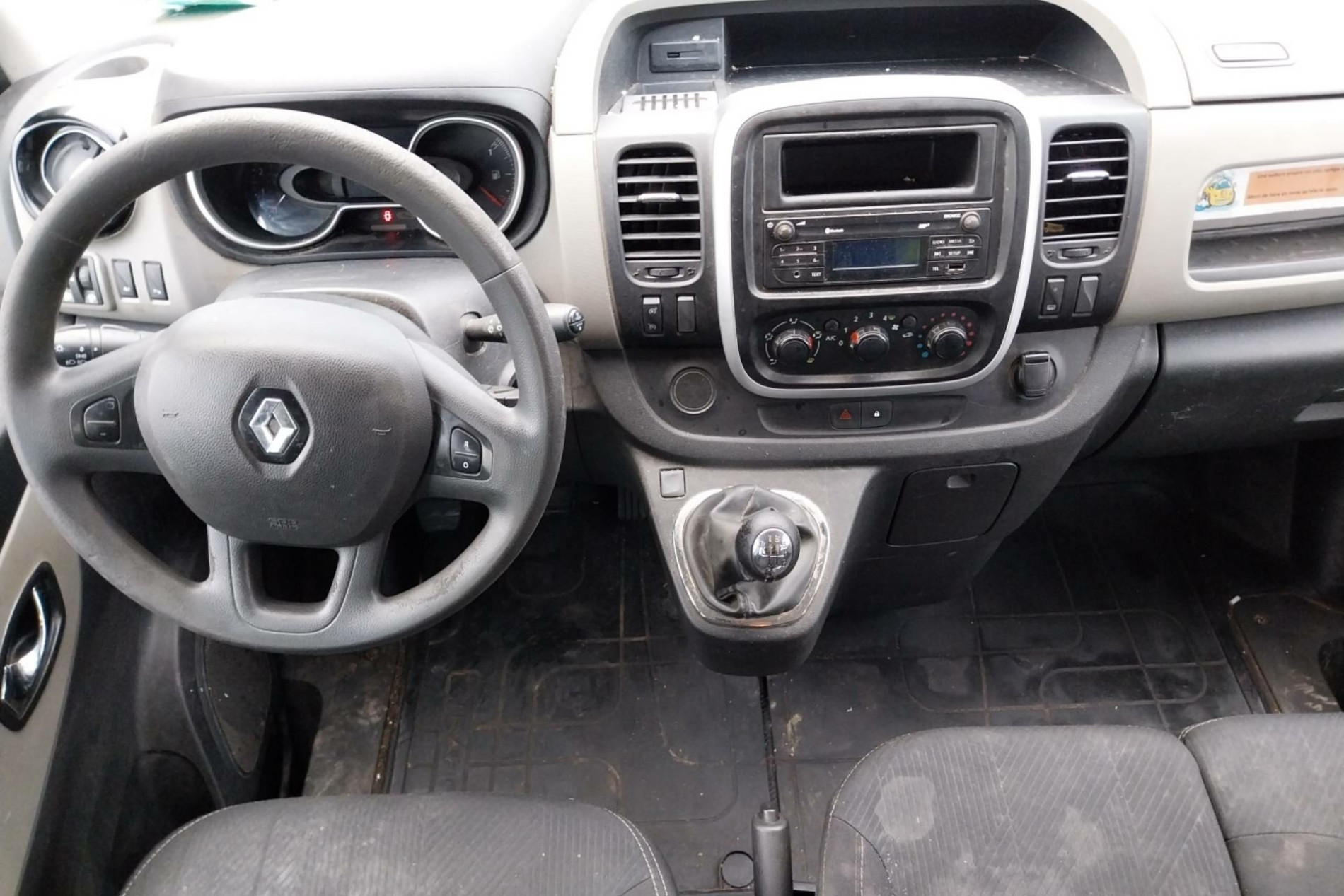 Vente en ligne Renault Trafic Cabine Approfondie TRAFIC CA L1H1 1000 KG DCI 120 E6 au prix de 15 990 €