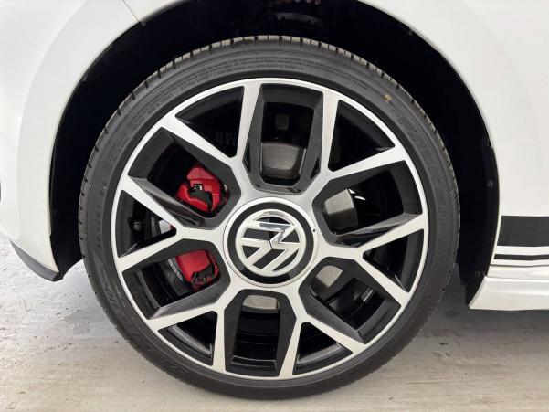 Vente en ligne Volkswagen Up  1.0 115 BlueMotion Technology BVM6 au prix de 12 490 €