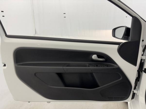 Vente en ligne Volkswagen Up  1.0 115 BlueMotion Technology BVM6 au prix de 12 490 €