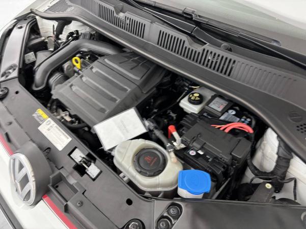 Vente en ligne Volkswagen Up  1.0 115 BlueMotion Technology BVM6 au prix de 12 490 €