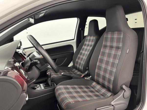 Vente en ligne Volkswagen Up  1.0 115 BlueMotion Technology BVM6 au prix de 12 490 €