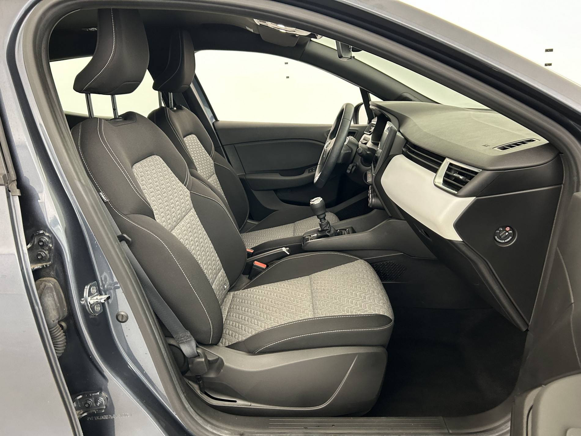 Vente en ligne Renault Clio 5 Clio TCe 100 GPL au prix de 14 290 €