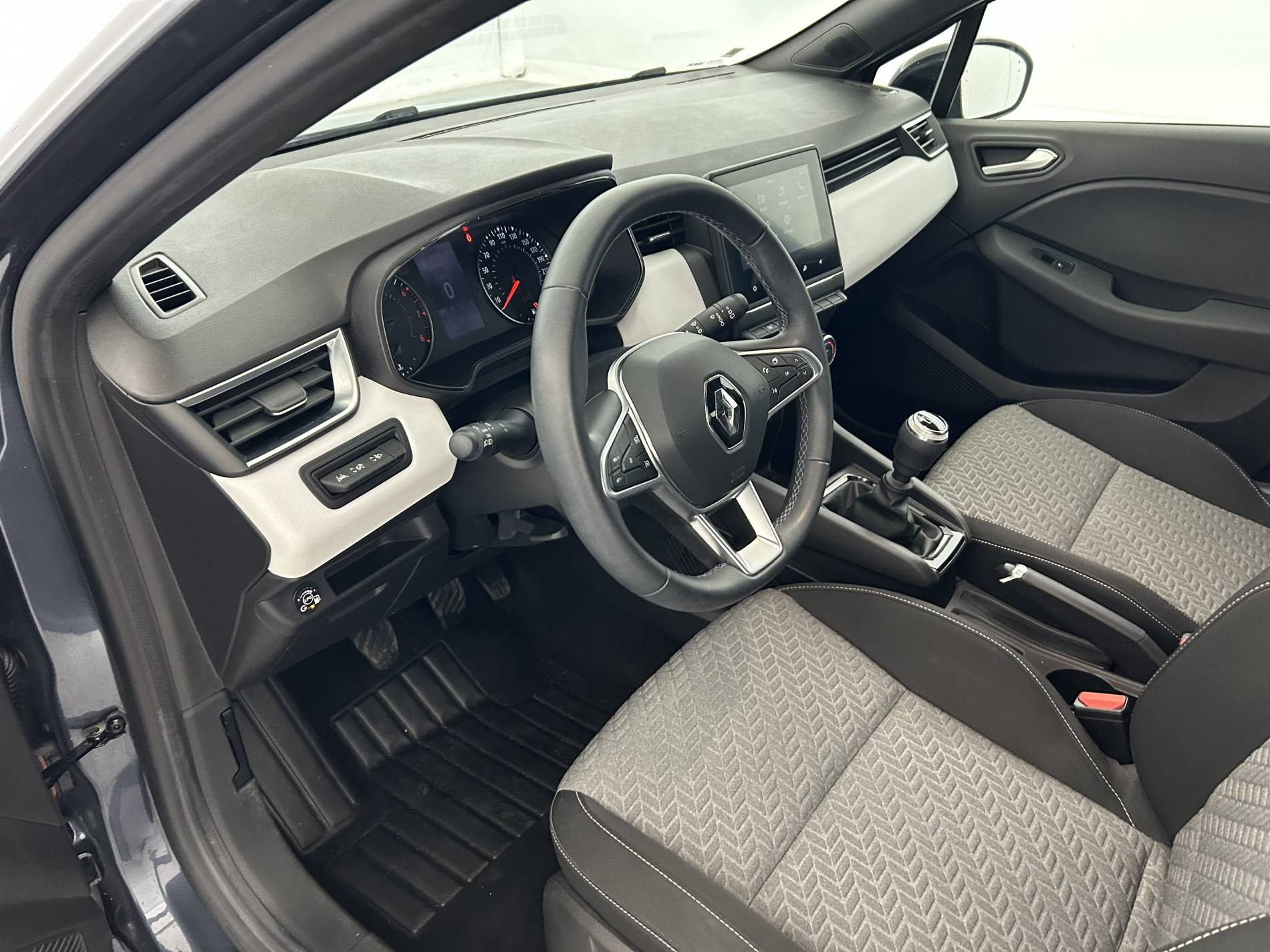 Vente en ligne Renault Clio 5 Clio TCe 100 GPL au prix de 14 290 €