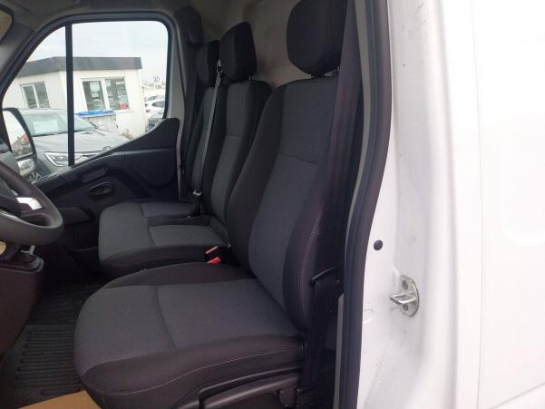 Vente en ligne Renault Master 3 Fourgon MASTER FGN TRAC F3300 L2H2 BLUE DCI 135 au prix de 27 990 €