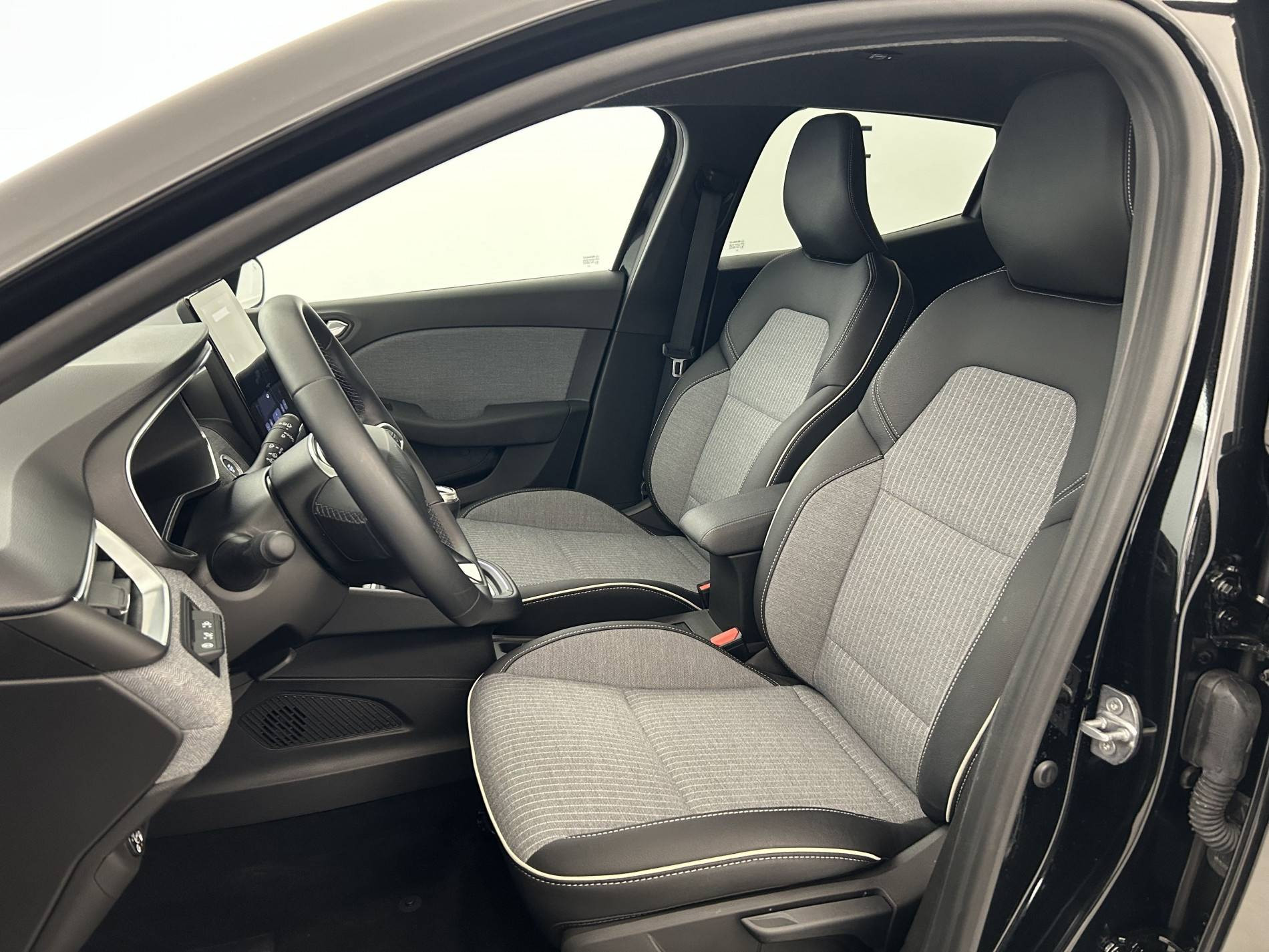 Vente en ligne Renault Clio 5 Clio Eco-G 100 ch GSR2 au prix de 17 990 €