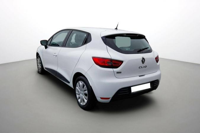 Vente en ligne Renault Clio 4 CLIO SOCIETE DCI 90 ENERGY E6C au prix de 9 990 €