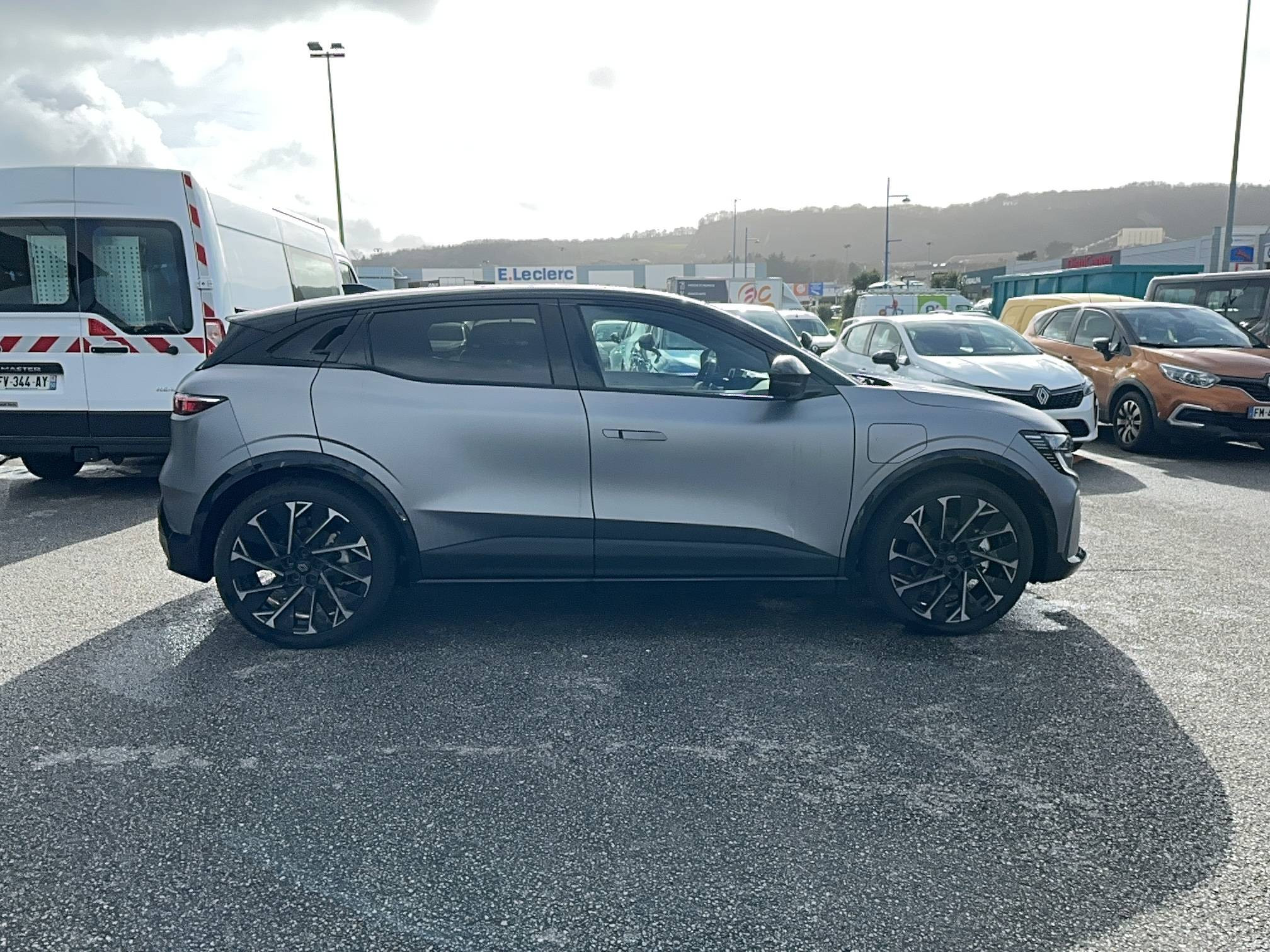 Vente en ligne Renault Megane E-Tech  220 ch autonomie confort au prix de 45 200 €