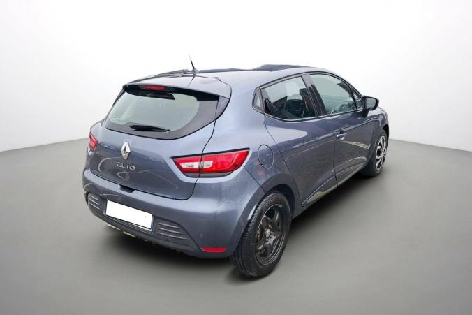 Vente en ligne Renault Clio 4 Clio dCi 90 E6C au prix de 12 490 €