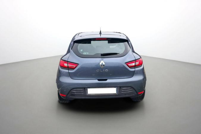 Vente en ligne Renault Clio 4 Clio dCi 90 E6C au prix de 12 490 €