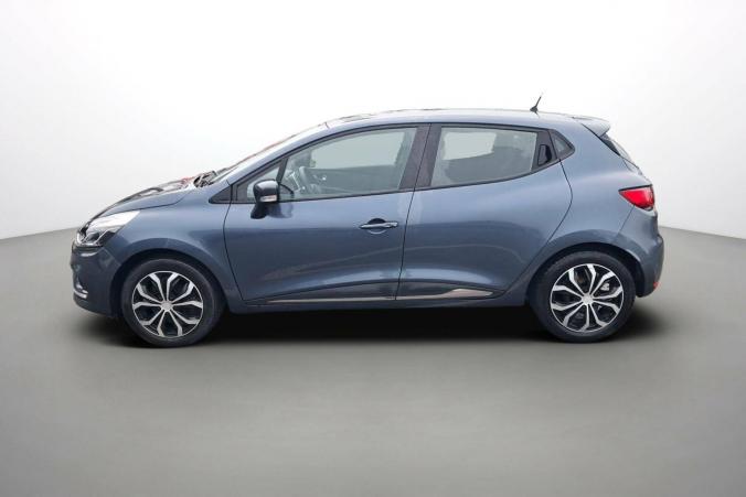 Vente en ligne Renault Clio 4 Clio dCi 90 E6C au prix de 12 490 €