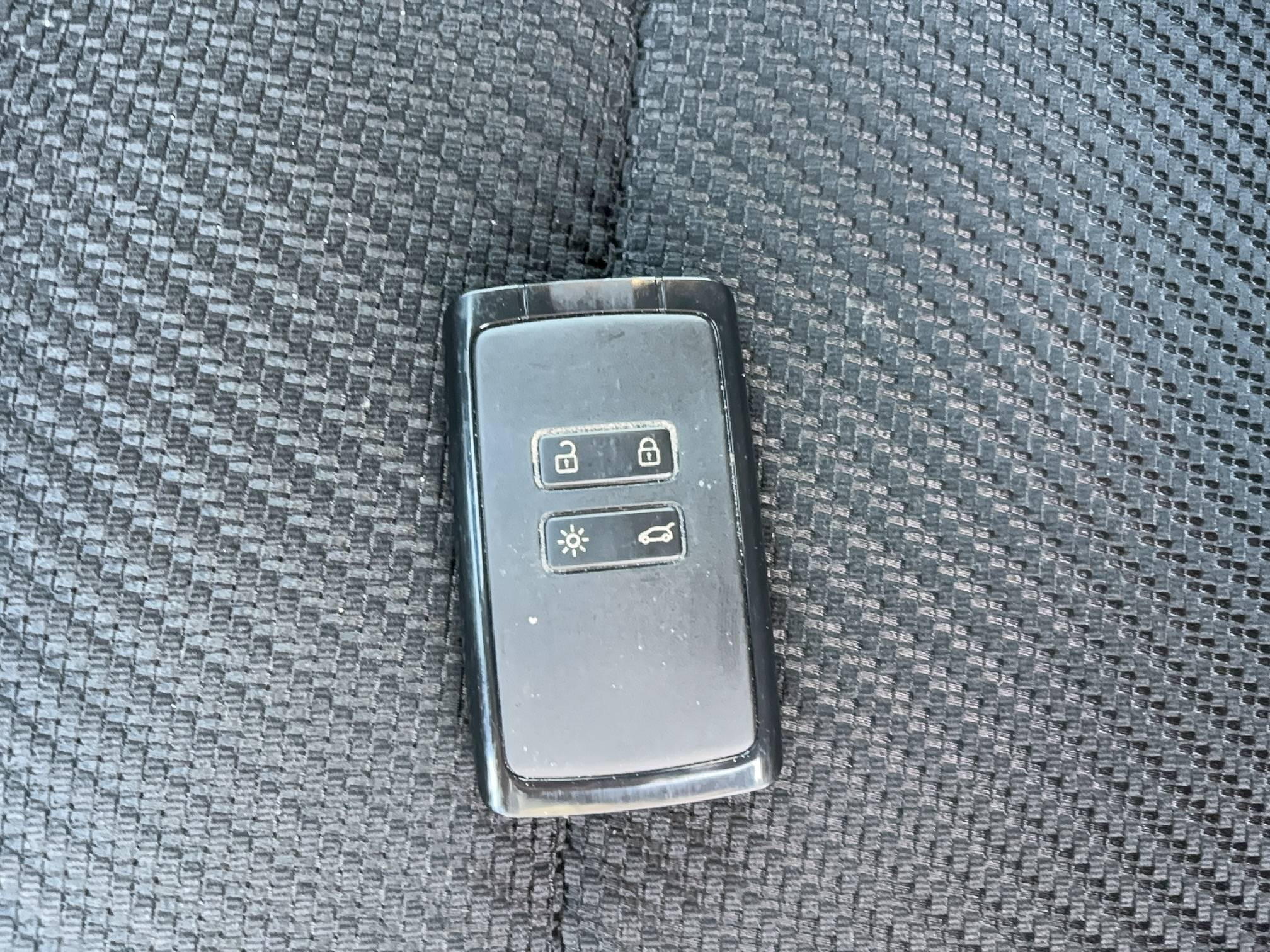 Vente en ligne Renault Austral  E-Tech hybrid 200 au prix de 28 990 €