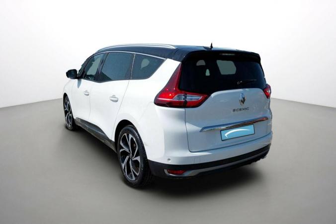 Vente en ligne Renault Grand Scenic 4 Grand Scenic TCe 160 EDC au prix de 26 990 €