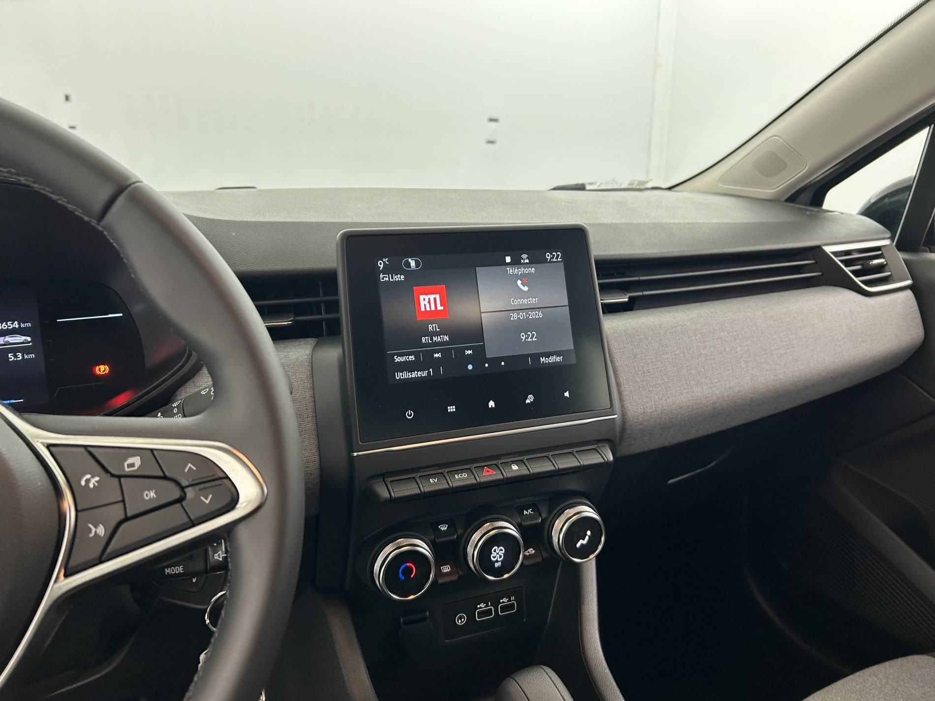 Vente en ligne Renault Clio 5 Clio E-Tech full hybrid 145 ch GSR2 au prix de 20 790 €