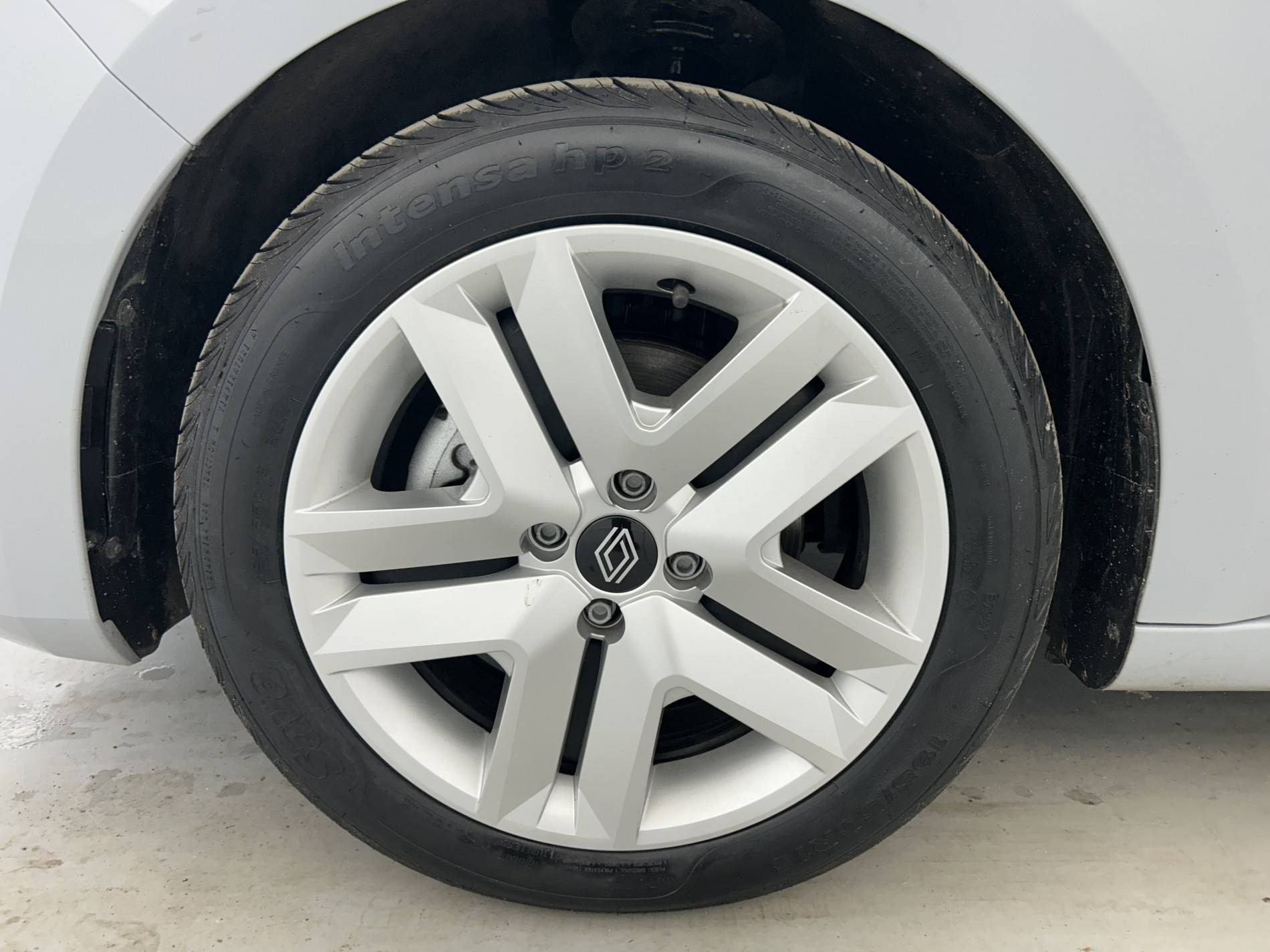 Vente en ligne Renault Clio 5 Clio E-Tech full hybrid 145 ch GSR2 au prix de 20 790 €