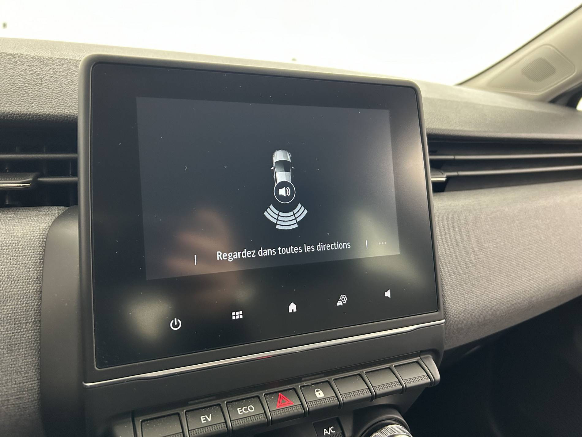 Vente en ligne Renault Clio 5 Clio E-Tech full hybrid 145 ch GSR2 au prix de 20 790 €