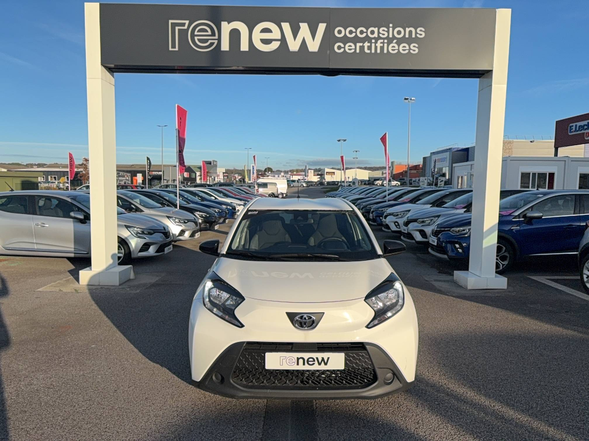 Vente en ligne Toyota Aygo X  1.0 VVT-i 72 S-CVT au prix de 14 390 €