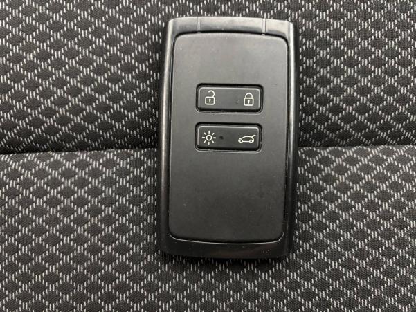 Vente en ligne Renault Arkana  E-Tech hybride 145 - 22 au prix de 23 990 €