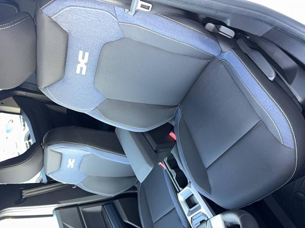 Vente en ligne Dacia Duster  Hybrid 140 4x2 au prix de 28 800 €