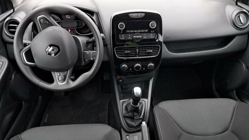 Vente en ligne Renault Clio 4 Clio dCi 75 E6C au prix de 11 990 €