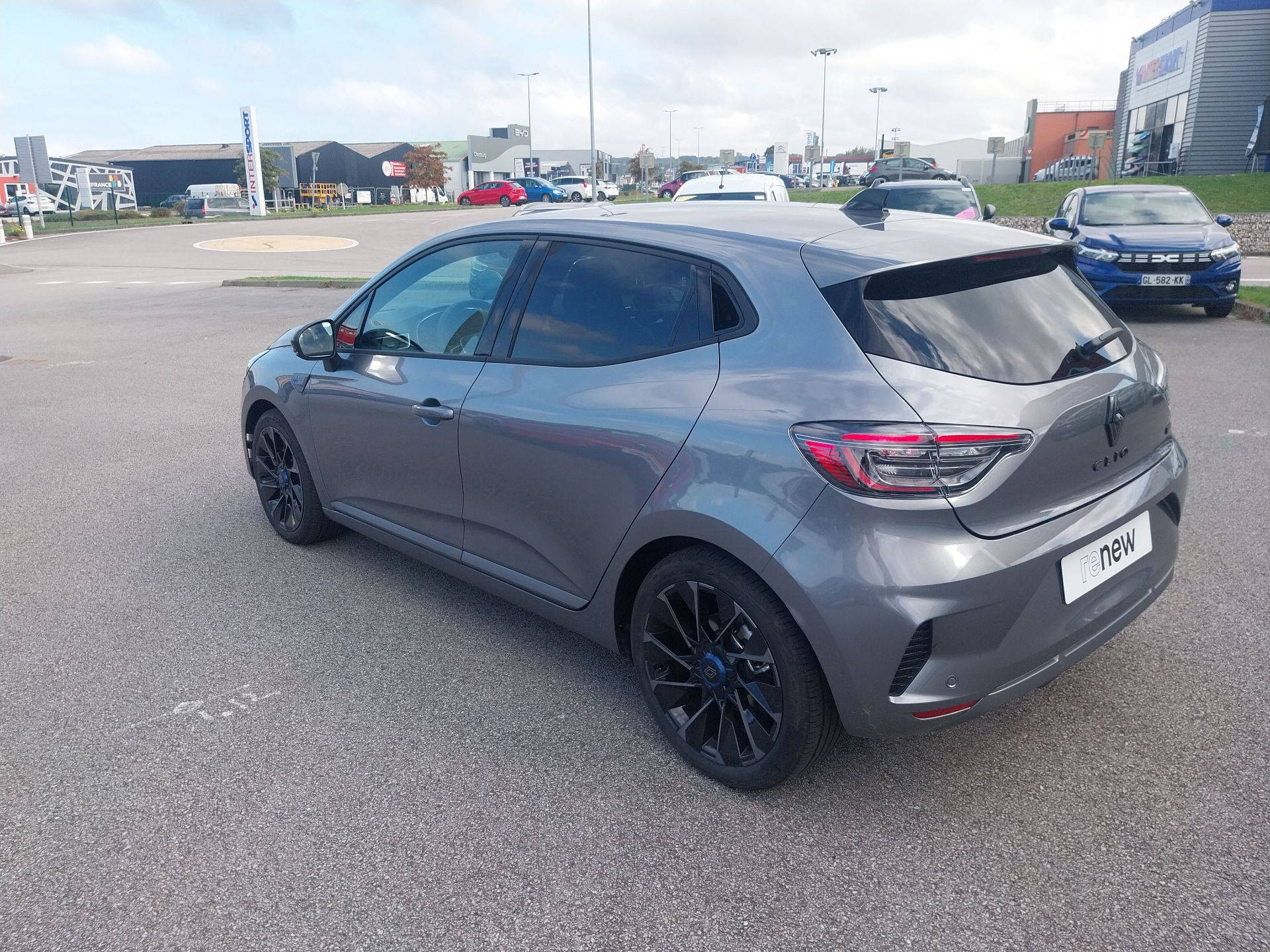 Vente en ligne Renault Clio 5 Clio E-Tech full hybrid 145 ch GSR2 au prix de 24 490 €