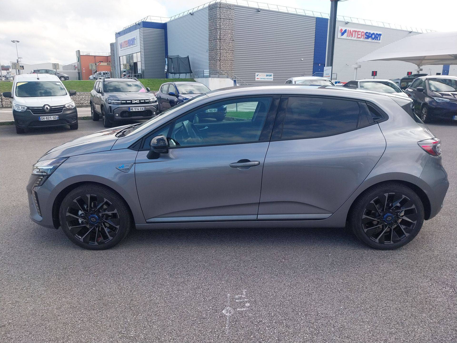 Vente en ligne Renault Clio 5 Clio E-Tech full hybrid 145 ch GSR2 au prix de 24 490 €