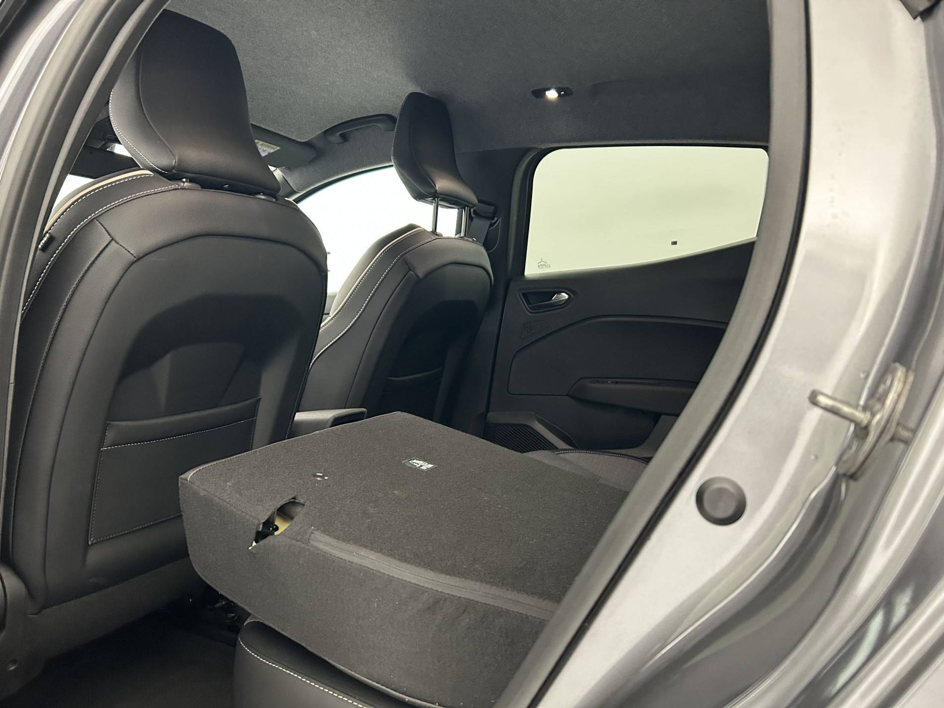 Vente en ligne Renault Clio 5 Clio E-Tech full hybrid 145 au prix de 19 790 €