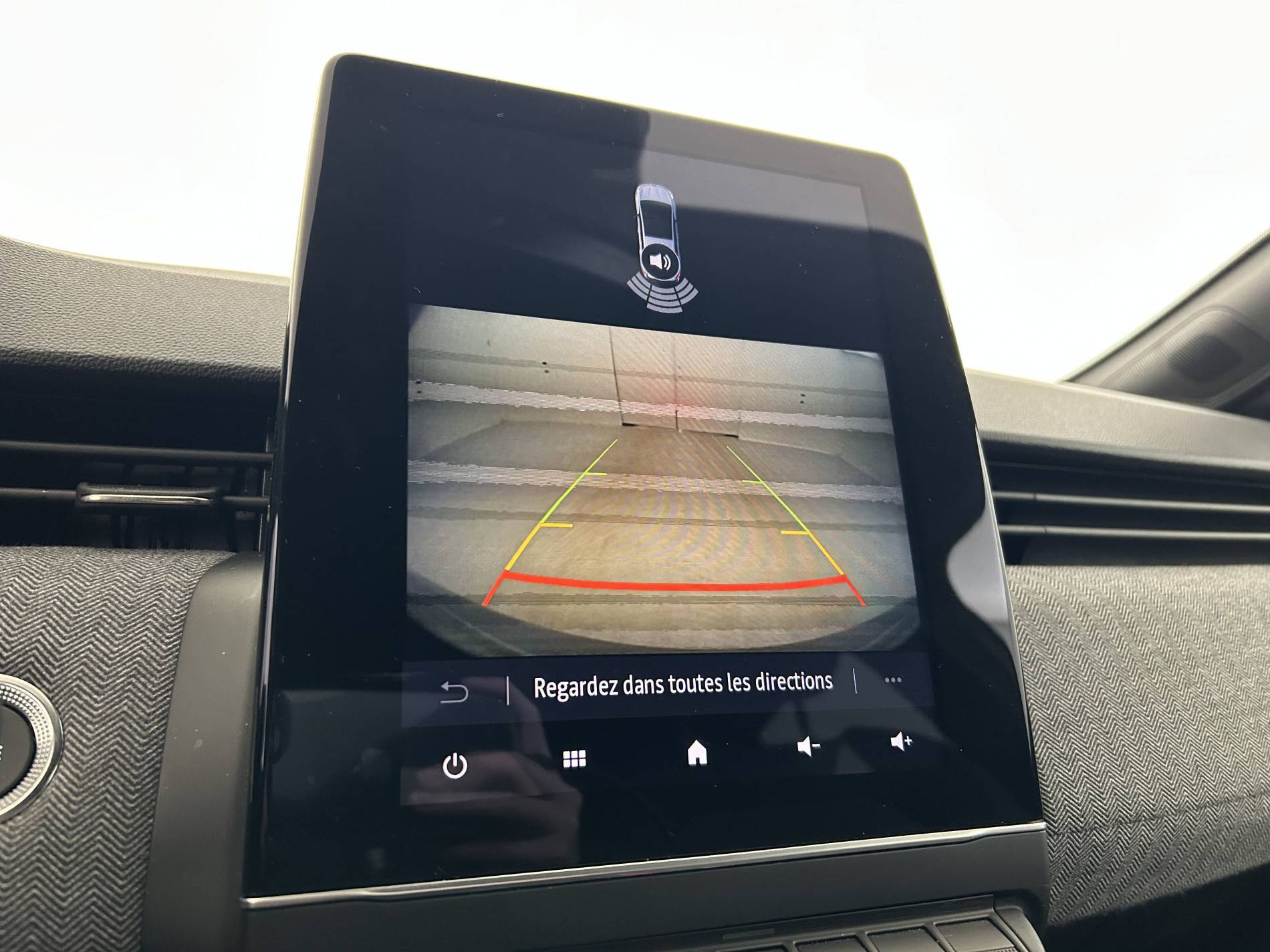 Vente en ligne Renault Clio 5 Clio E-Tech full hybrid 145 au prix de 19 790 €