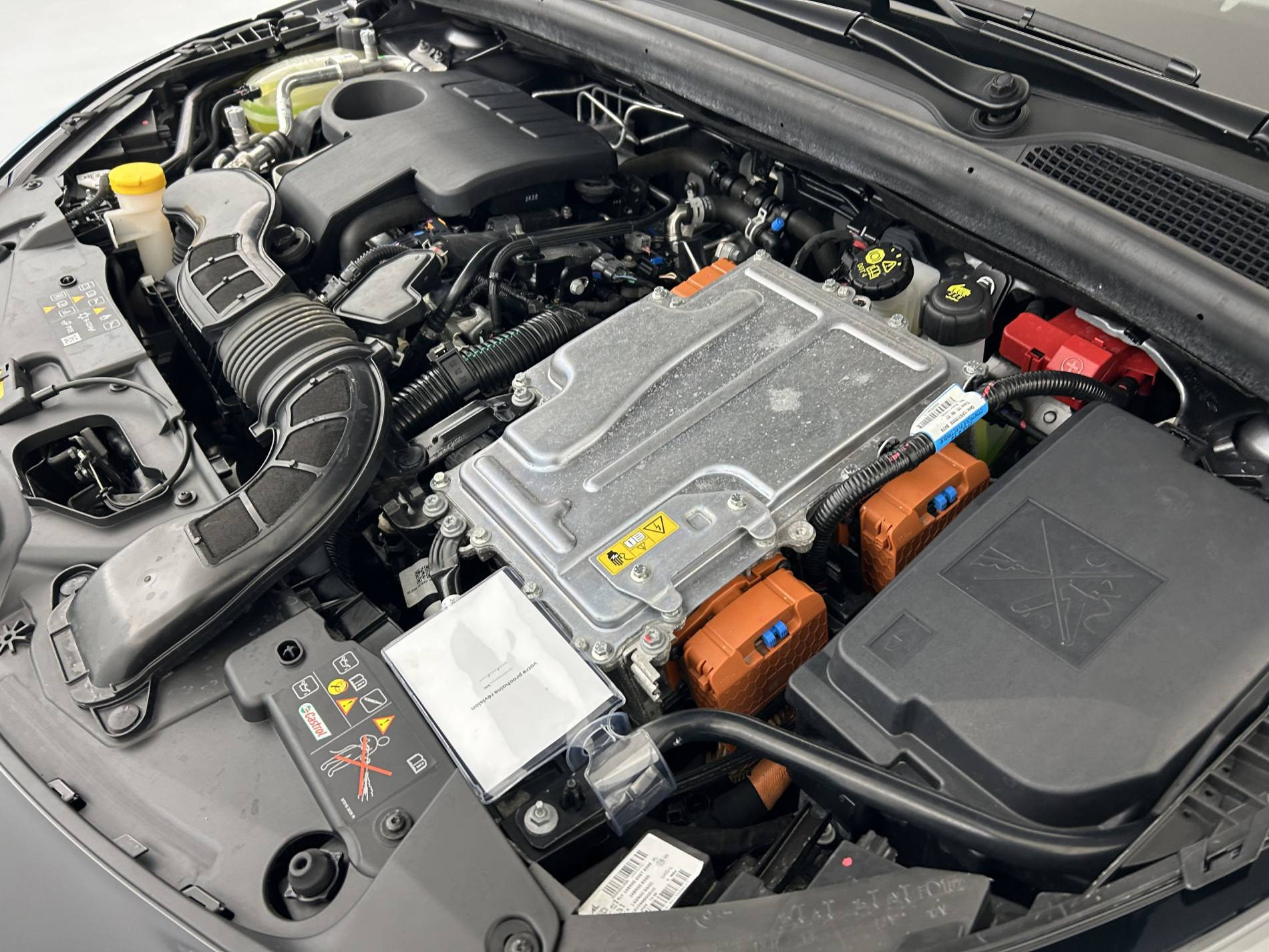 Vente en ligne Renault Clio 5 Clio E-Tech full hybrid 145 au prix de 19 790 €