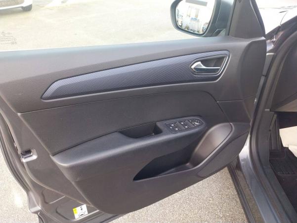 Vente en ligne Renault Arkana  TCe 140 EDC - 22 au prix de 21 490 €