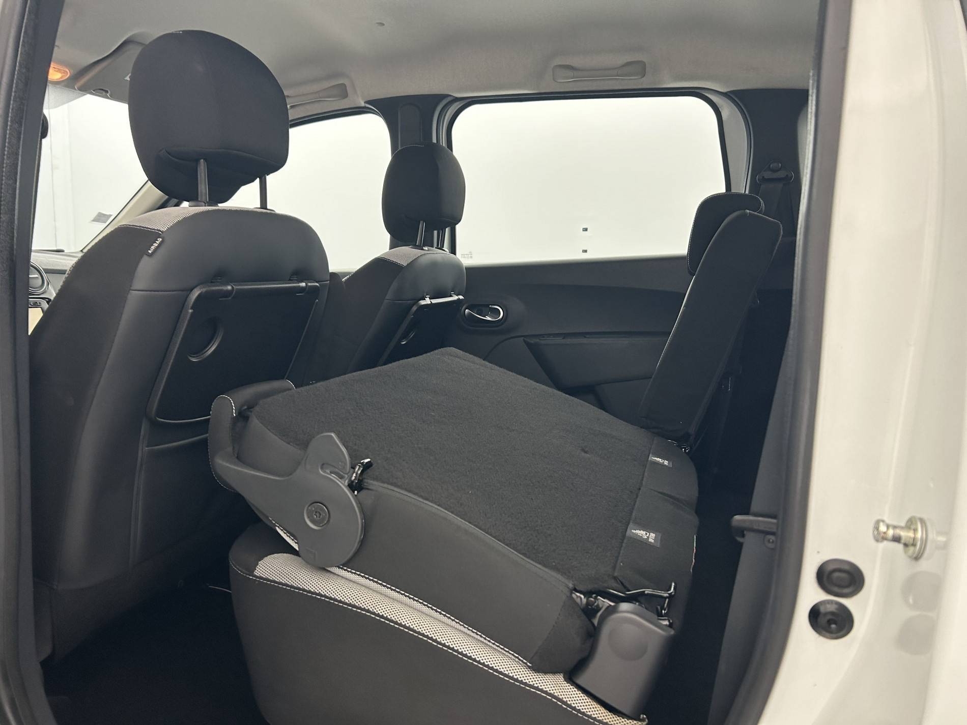 Vente en ligne Dacia Lodgy  TCe 115 5 places au prix de 11 790 €