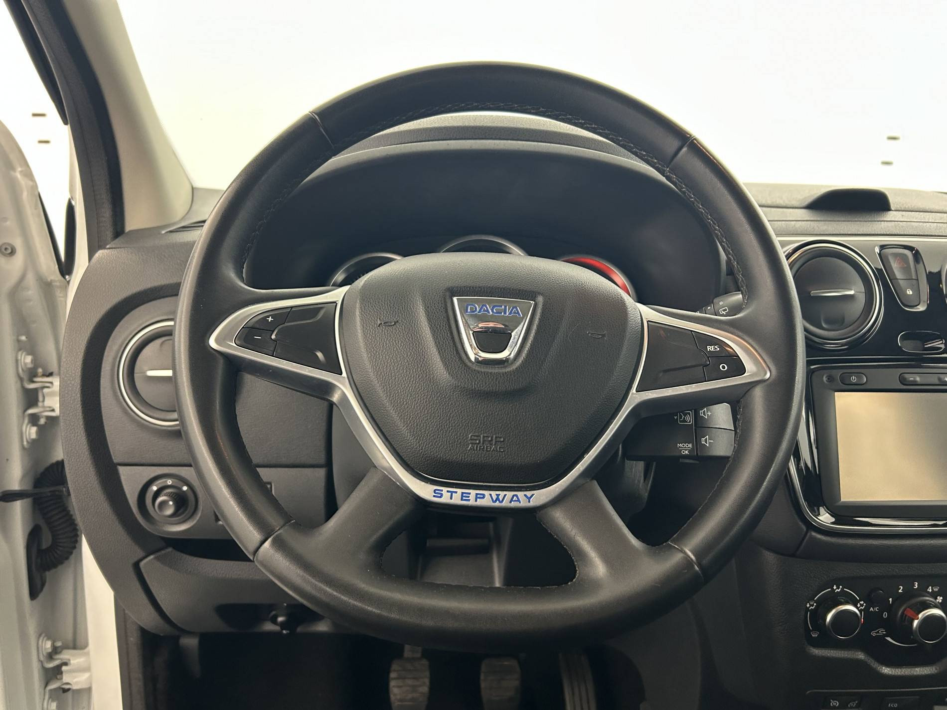 Vente en ligne Dacia Lodgy  TCe 115 5 places au prix de 11 790 €