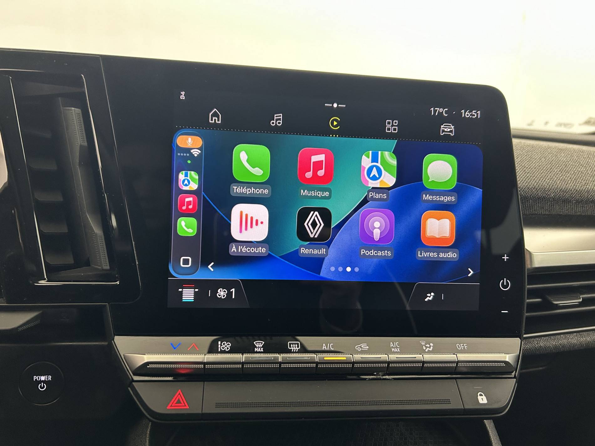 Vente en ligne Renault Megane E-Tech  EV40 130ch standard charge au prix de 18 190 €