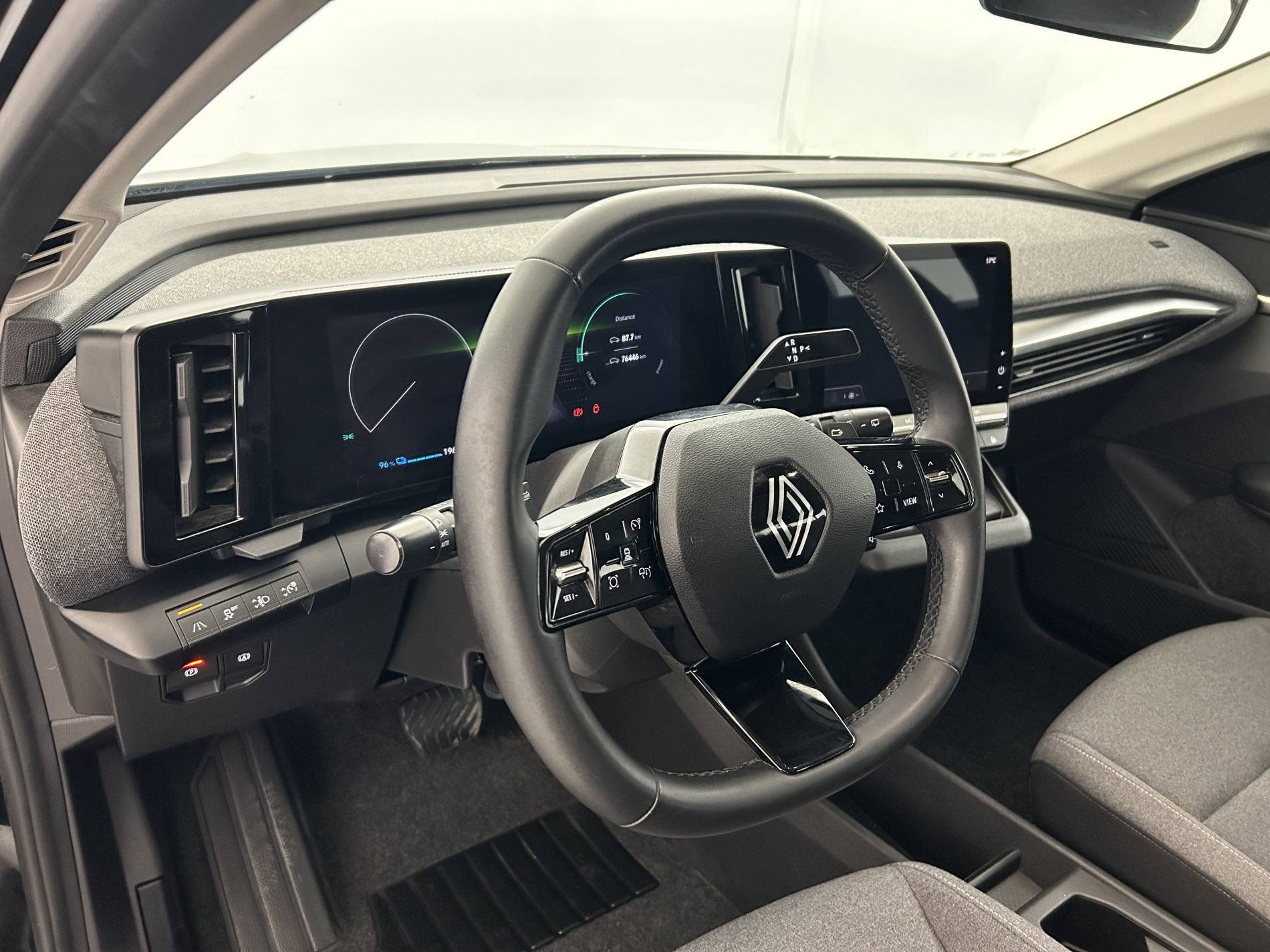 Vente en ligne Renault Megane E-Tech  EV40 130ch standard charge au prix de 18 190 €