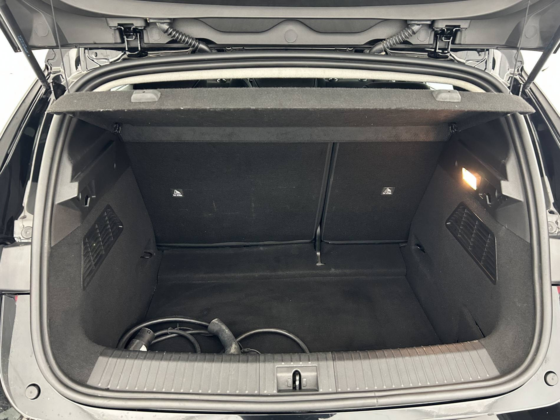 Vente en ligne Renault Megane E-Tech  EV40 130ch standard charge au prix de 18 190 €